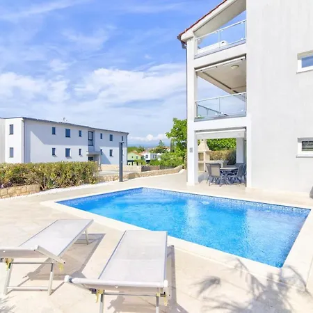 Family Friendly With A Swimming Pool Nska, Krk - 23811 Apartamento *