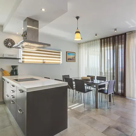 Family Friendly With A Swimming Pool Nska, Krk - 23811 Apartamento Malinska